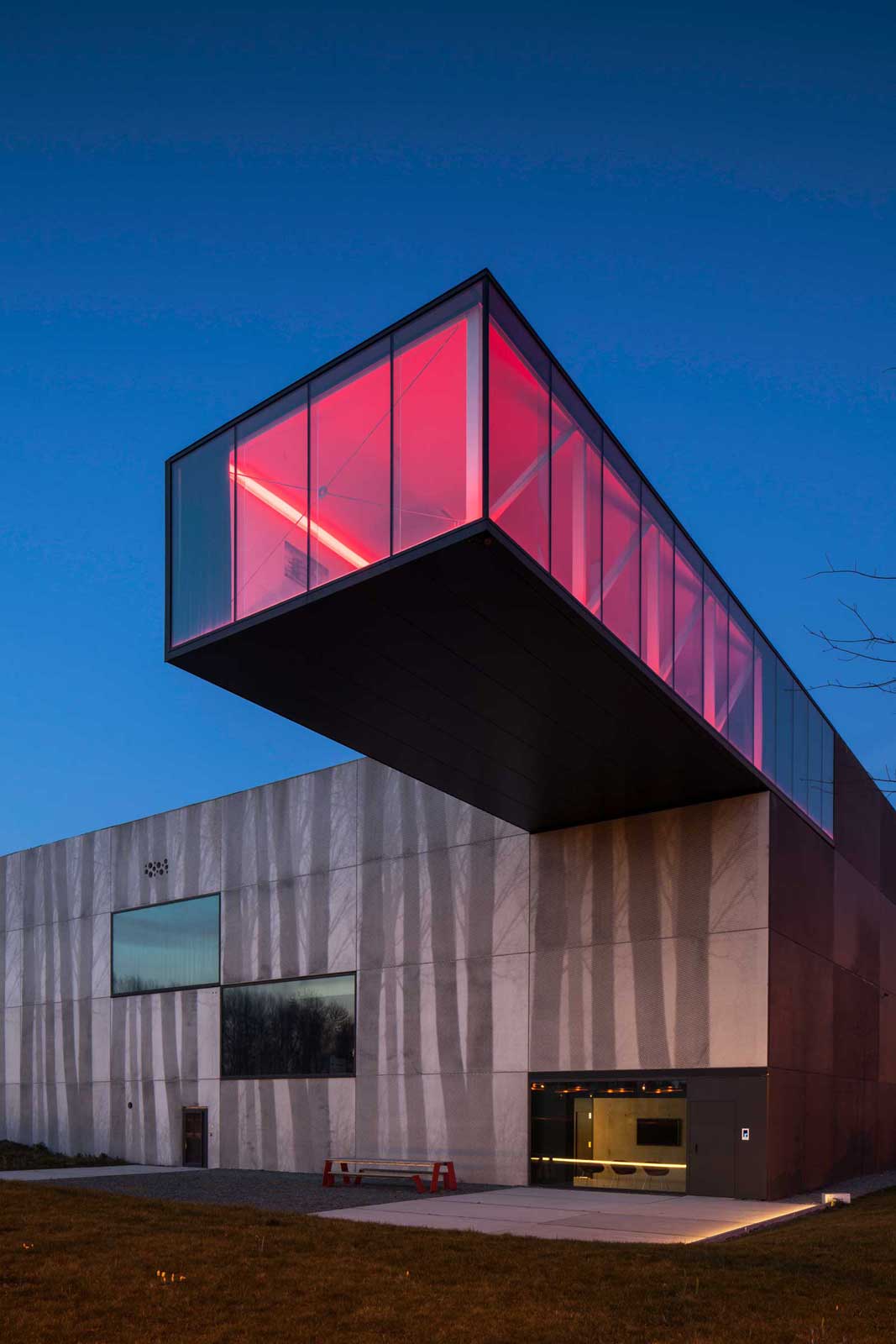 Enjoy Concrete eyecatcher Enjoy Concrete eyecatcher
